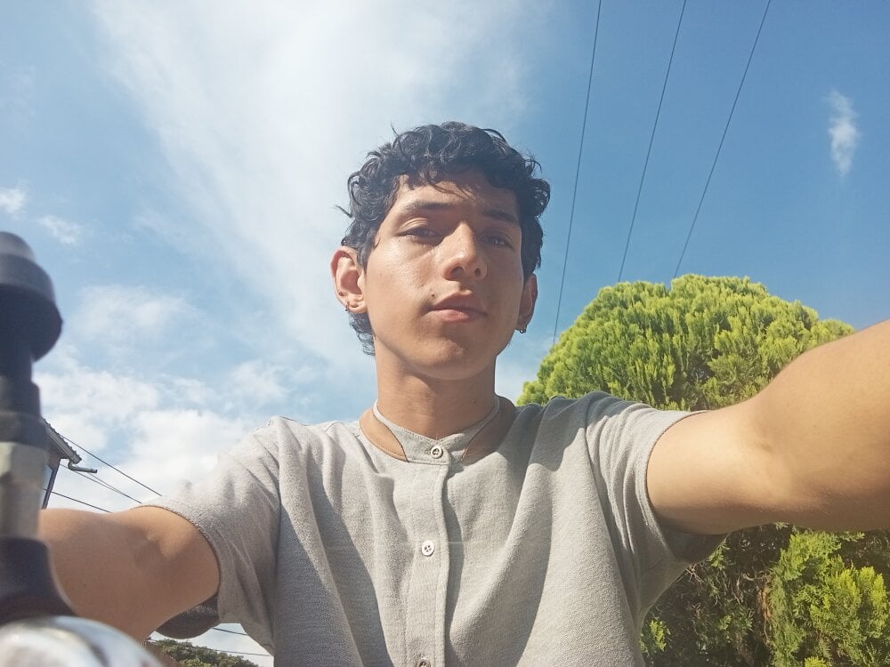 ADRIAN-NOVA profile