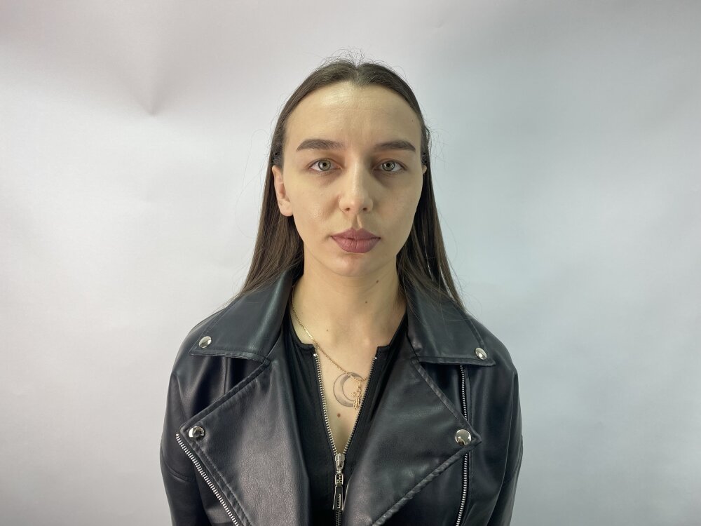 AprlILee's Offline XXX Chat