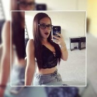 salome_vega's Offline Chat Room