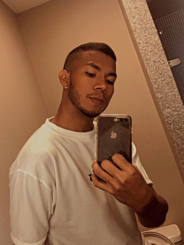 Watch  magno_russel live on cam at StripChat