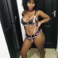 SensualCaramel's Offline Chat Room