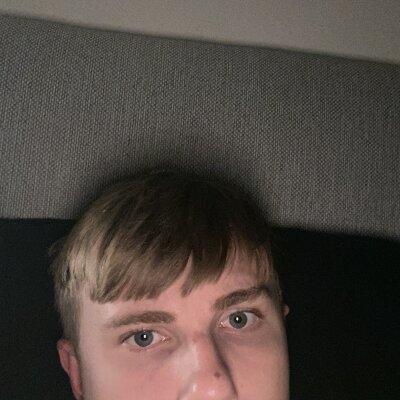 Sammyboy2211 Live Cam and Statistics on UnifiedCams