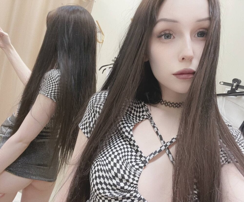 MichelleWhite_One 👕 online naked chat