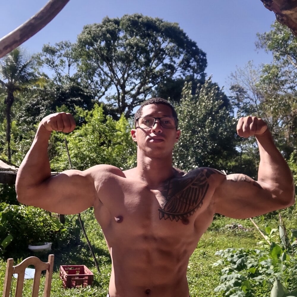 Victorvon9's Offline XXX Chat