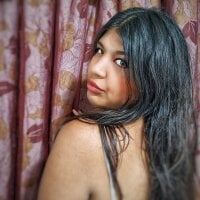 Fabiola_pussy's Offline Chat Room
