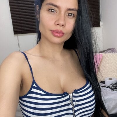 Alondra_fetish on StripChat