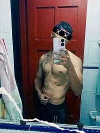 Thrichz's webcam live show