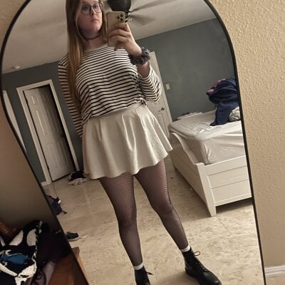 HannahCastle96 Live Cam on StripChat and RICams