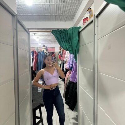 Lolasmallnaugthyfull Female Colombian Free Cam Sex
