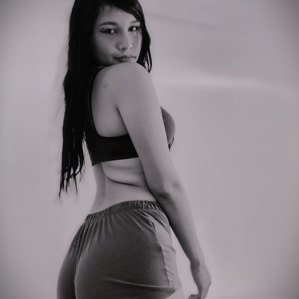 bestlivesexchat.com valee-fox livesex profile in szech-republic cams