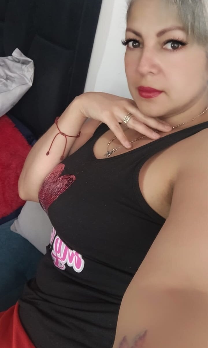 Lhaura_69 profile