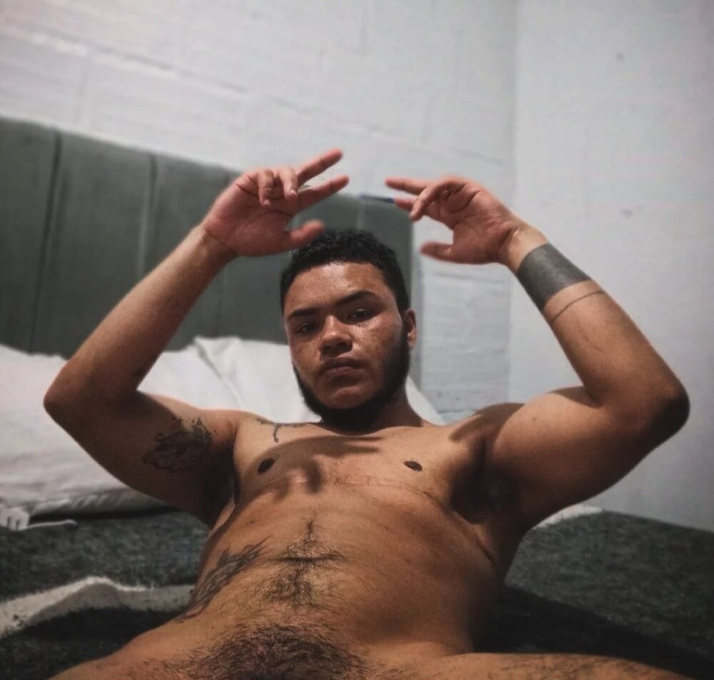 seventh_ftm's Offline XXX Chat