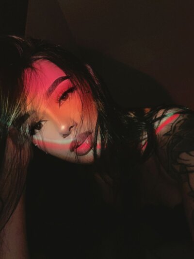 MAGIC_SCARLET private show