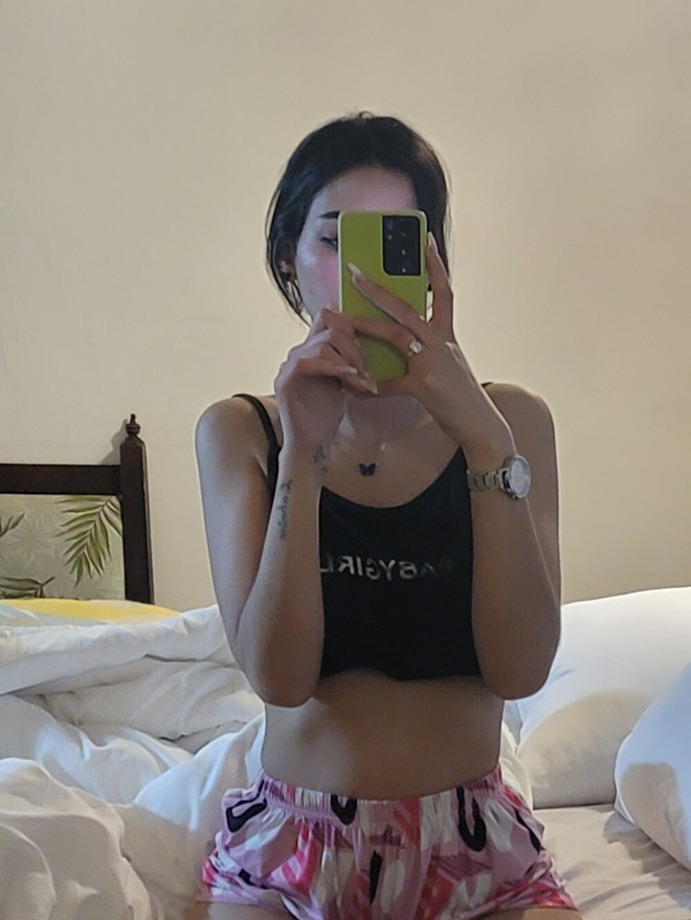 TheQueen_fire Adlı Modelin Çevrimdışı XXX Sohbeti