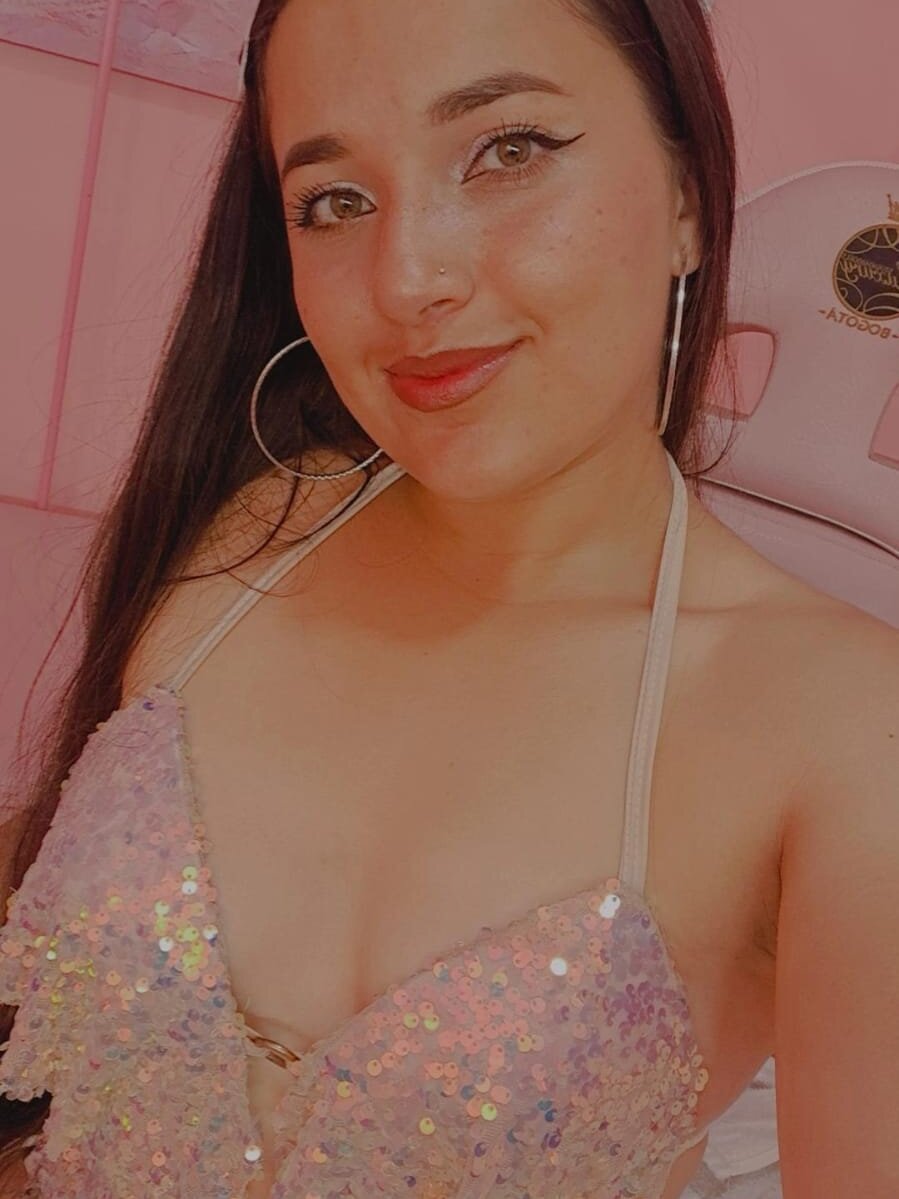 elivecams.com Chloe_santana_ livesex profile in the-best-country cams