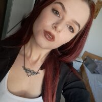 redbabe12's Offline Chat Room
