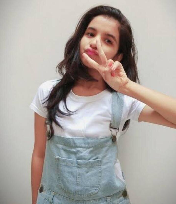 DreamGirl_Anika