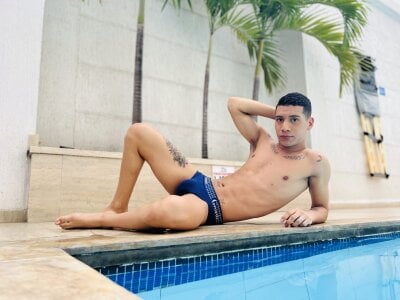 Thompson_Jacob Male Handjob Free Cam Striptease