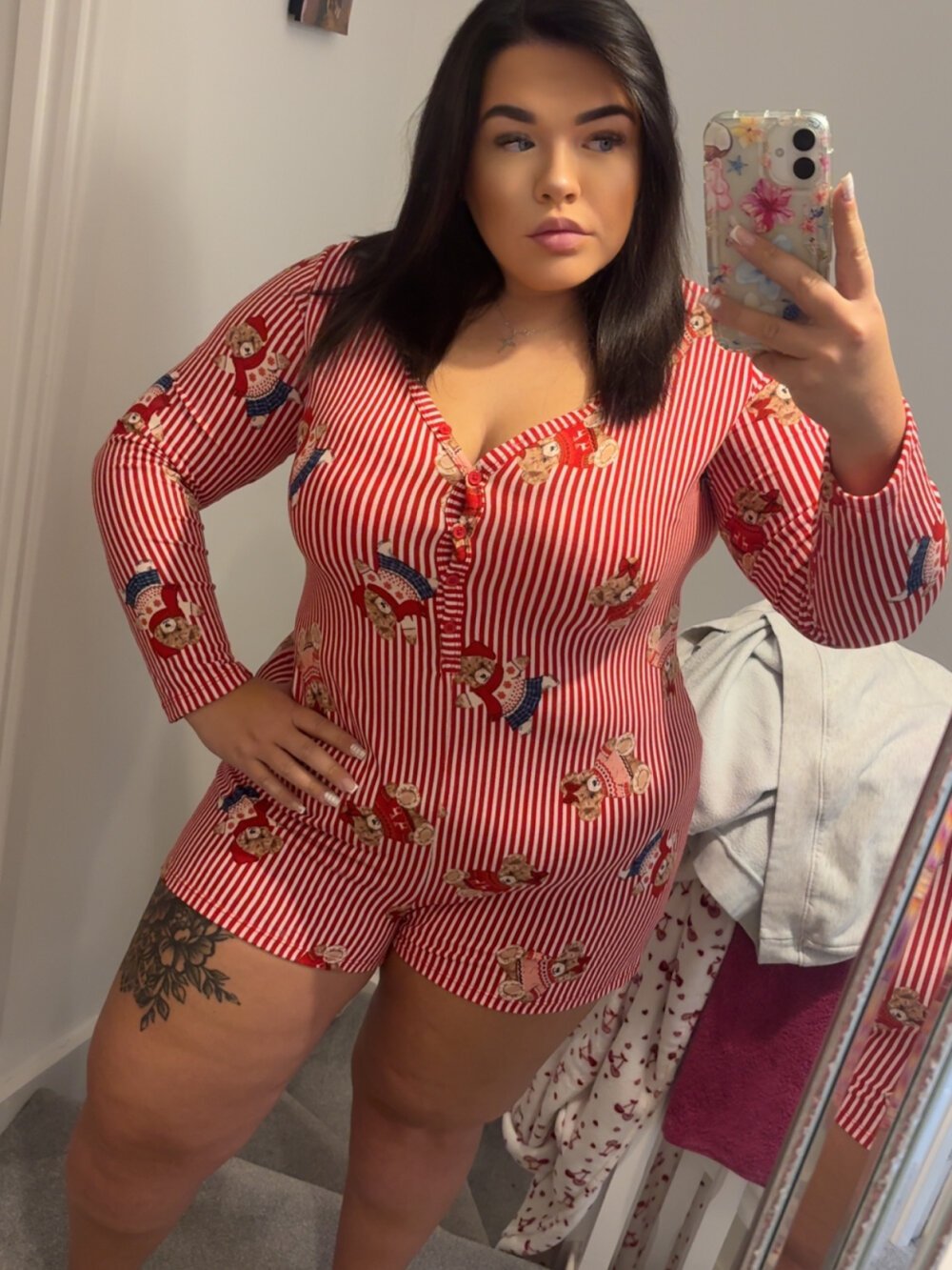 ivy-monroexo webcam profile - Kirghiz