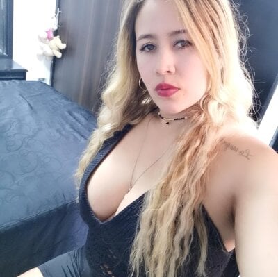Emily_Taylor1 - Stripchat Cam2cam Cowgirl Doggystyle Girl 