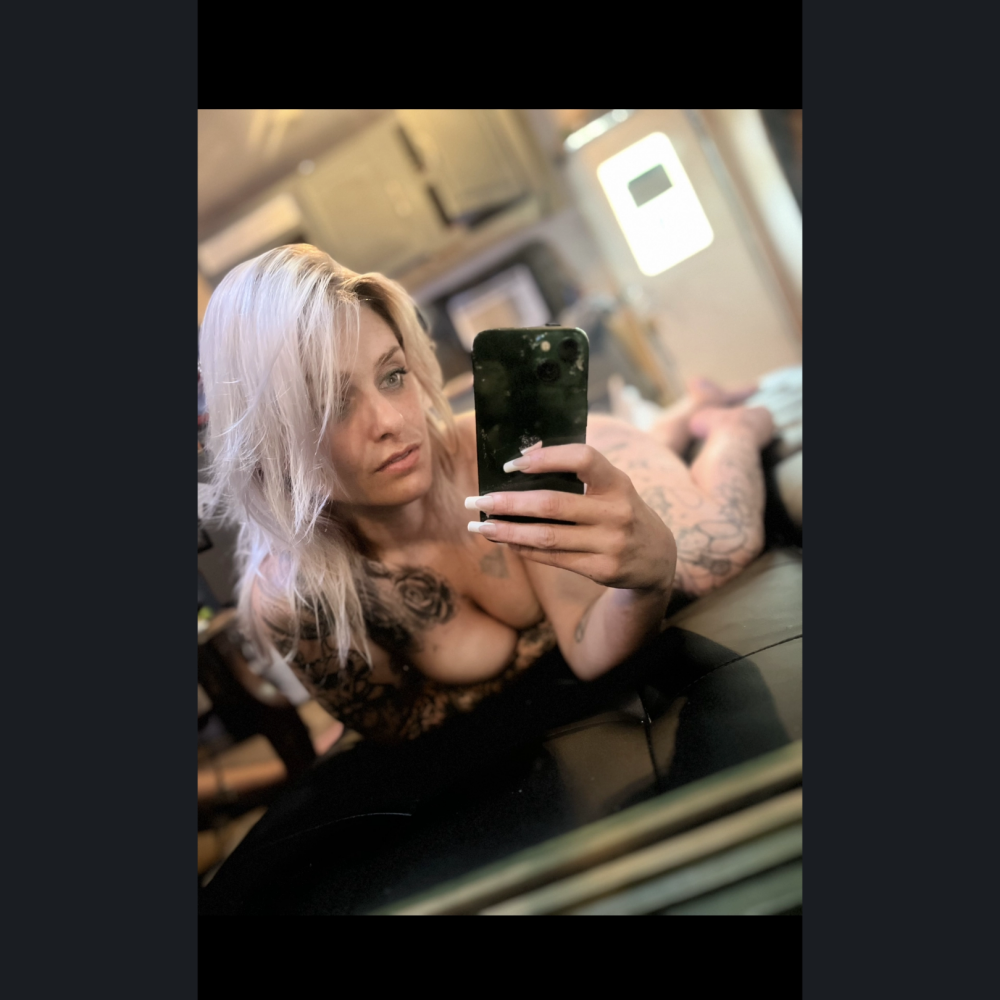britaysayy webcam profile - Saint Helenian