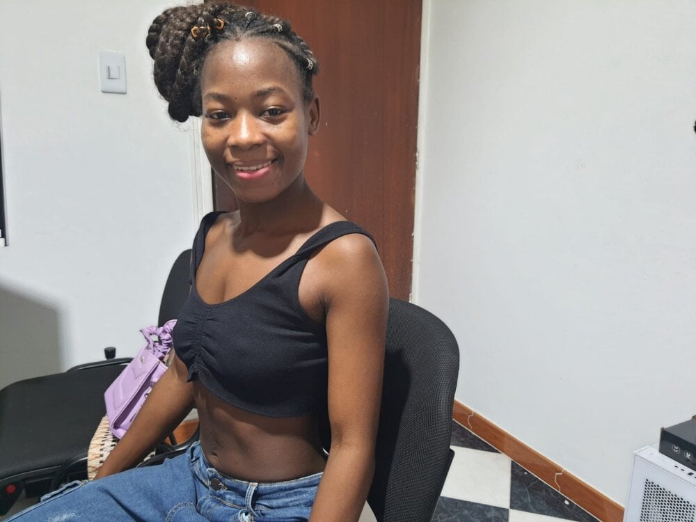 madissonbonny_ from stripchat