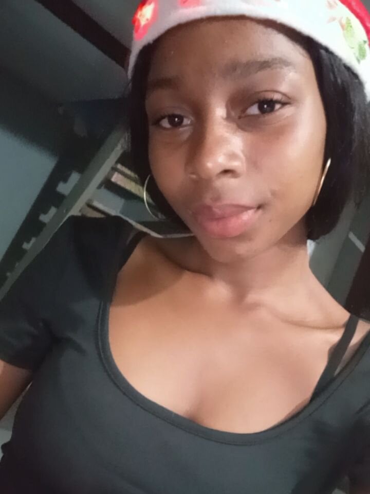 sexcam-girls.com 19_sofi livesex profile in bisexual cams