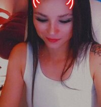 Catherine_Pirs' Offline Chat Room