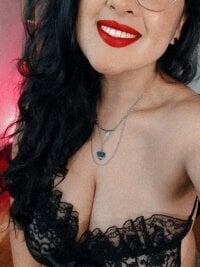 abril_williams' Offline Chat Room