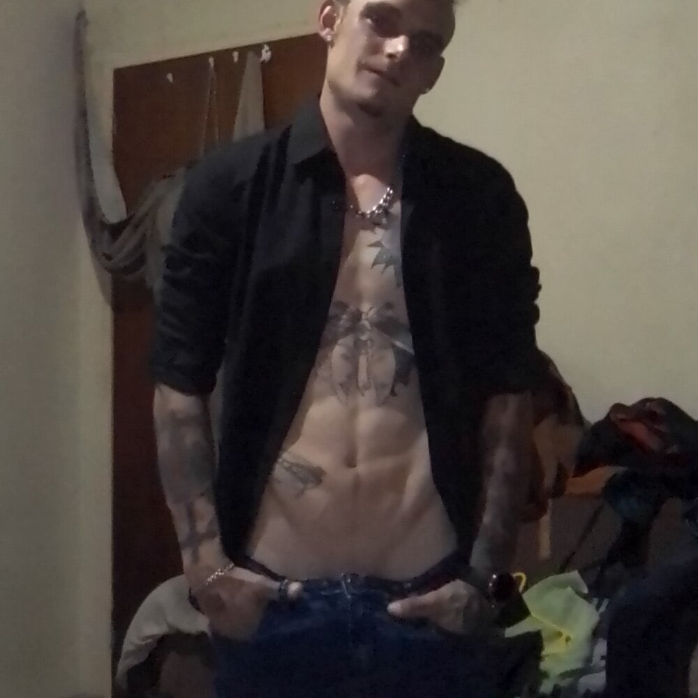 pieter222220l from stripchat