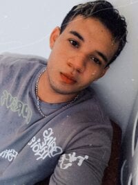 pervers_couplelatin's webcam live show