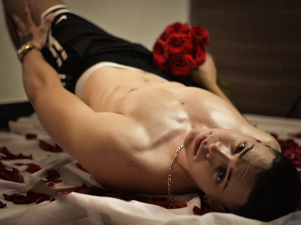 maxwell_dupont from stripchat