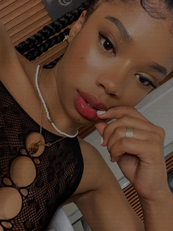 onaircams.com ailani_parker_ livesex profile in eeurope cams