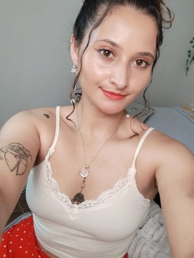 sharon13 from stripchat