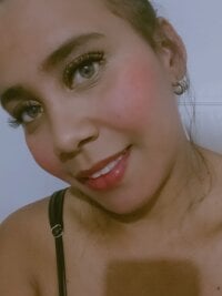 LucieDeBourbon's Offline Chat Room