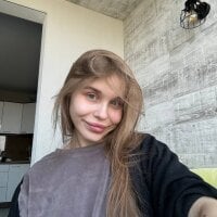 MyLolaSky's webcam live show