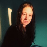 PrimroseBigger's Offline Chat Room