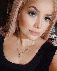 agnesasher's Offline Chat Room