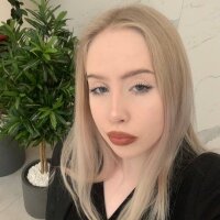 MelissaBellf's Offline Chat Room