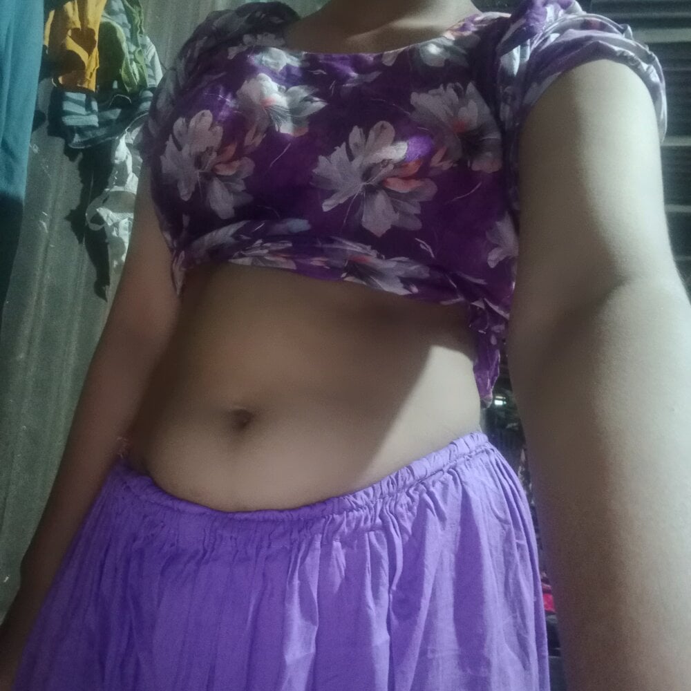 xxx-topcamgirls.com hotqueen_103 livesex profile in this-room-is-the-best cams