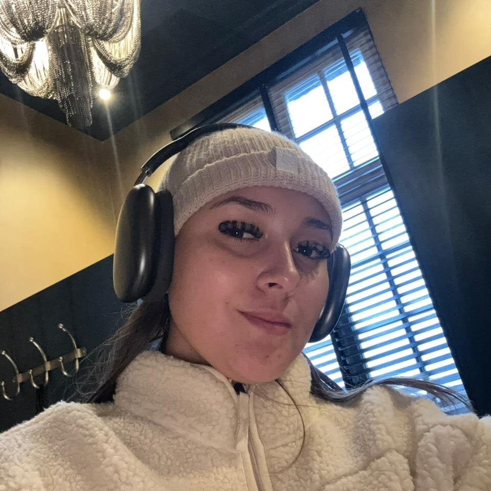 Ana_yvette