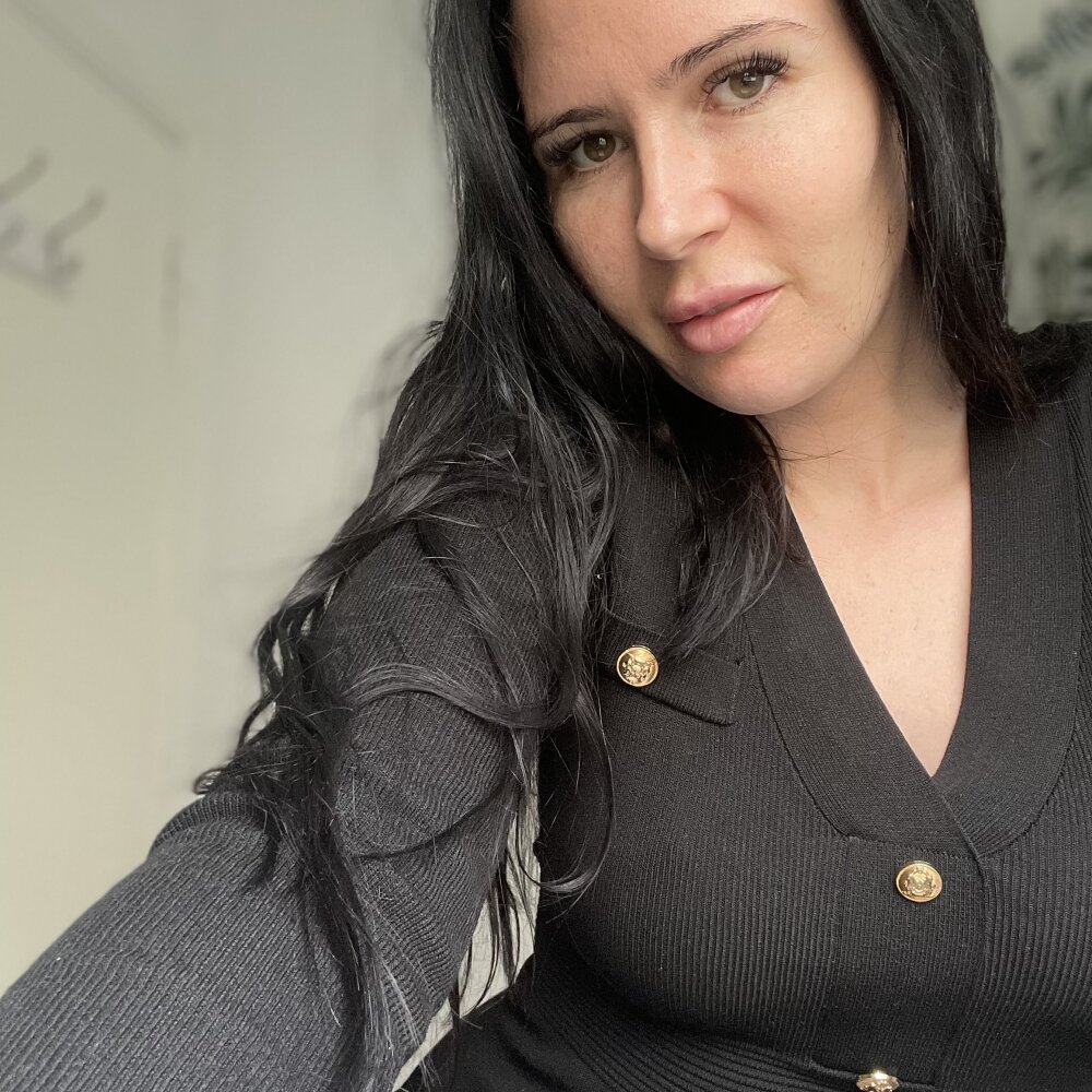 evie_rain's Offline XXX Chat