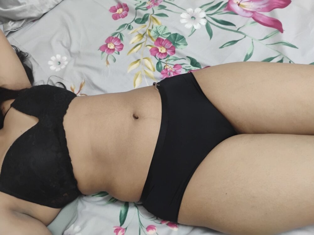 Miami_198's Offline XXX Chat