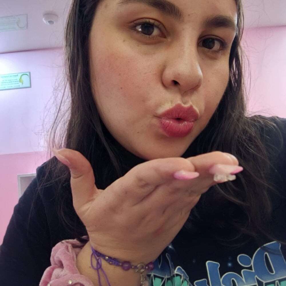 VictoriaGonzalez_ch profile