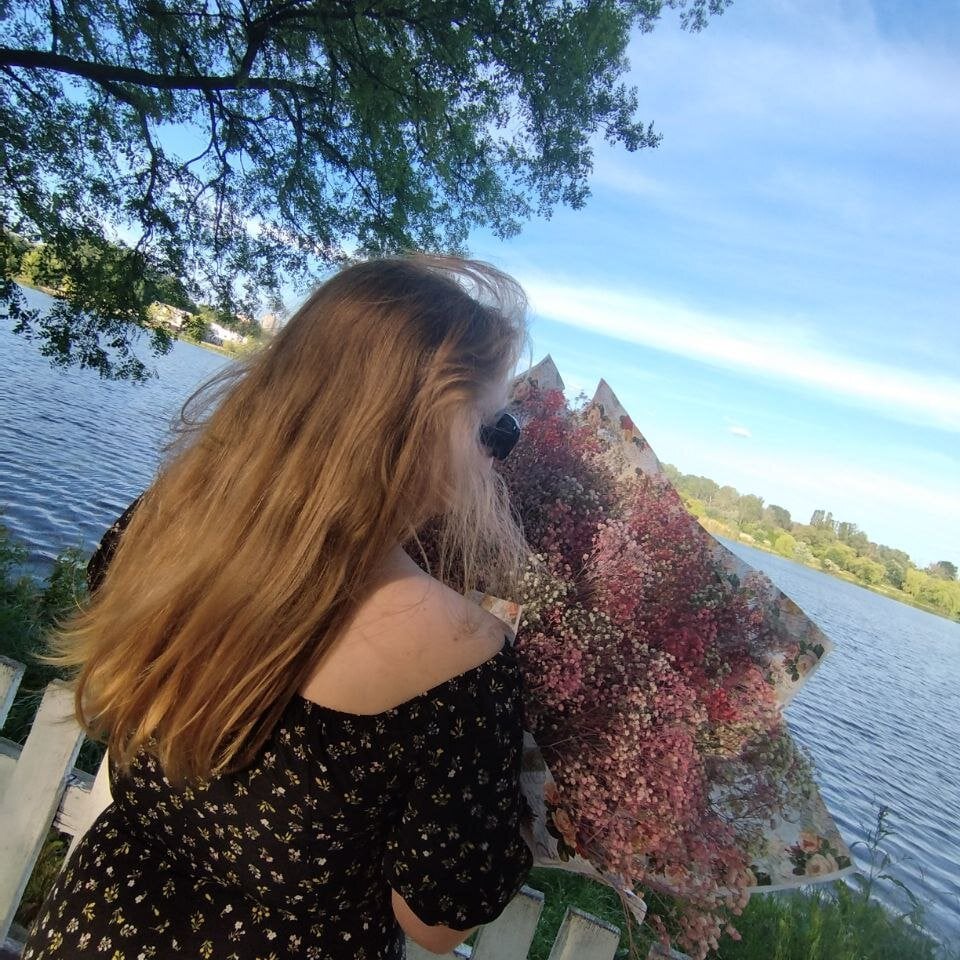 ___Olivia_ profile