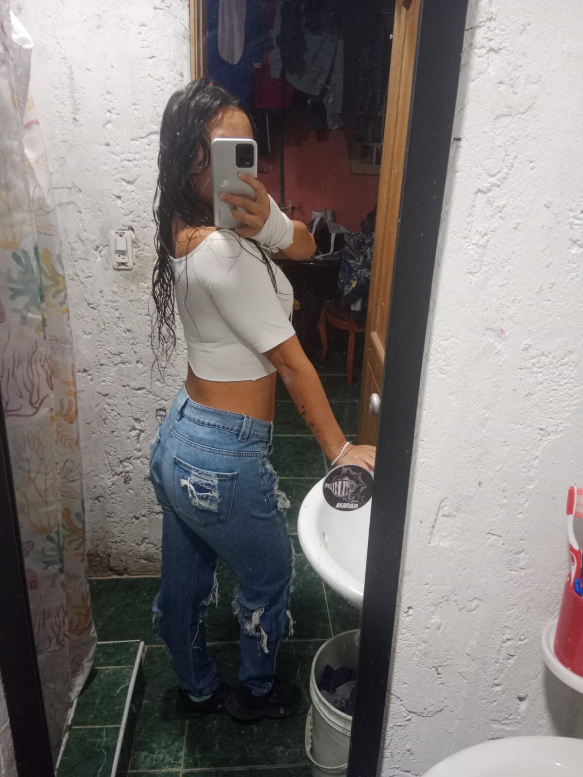 lia_tooner