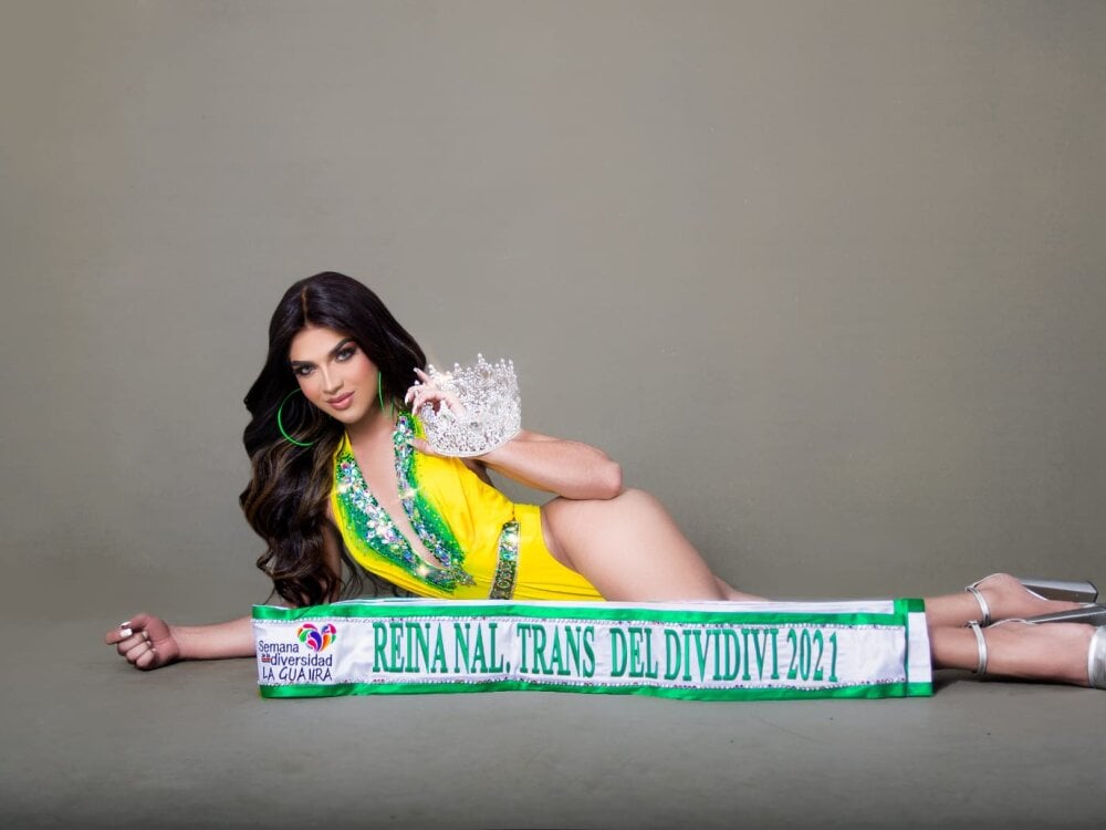 Live sex webcam photo for isabella_sexydoll #289549624