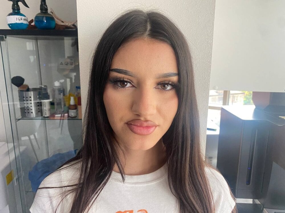 NaomiHazel profile