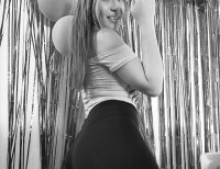 Karlaaristizabal's Offline XXX Chat
