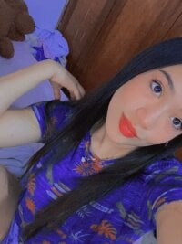 FemmeJolie's Offline XXX Chat